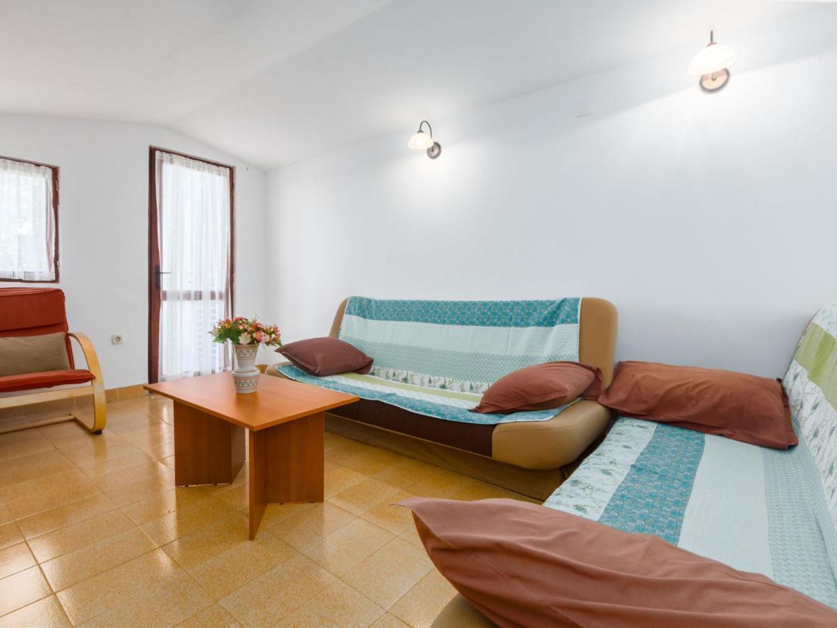 Apartment Linda - Uma210 By Interhome