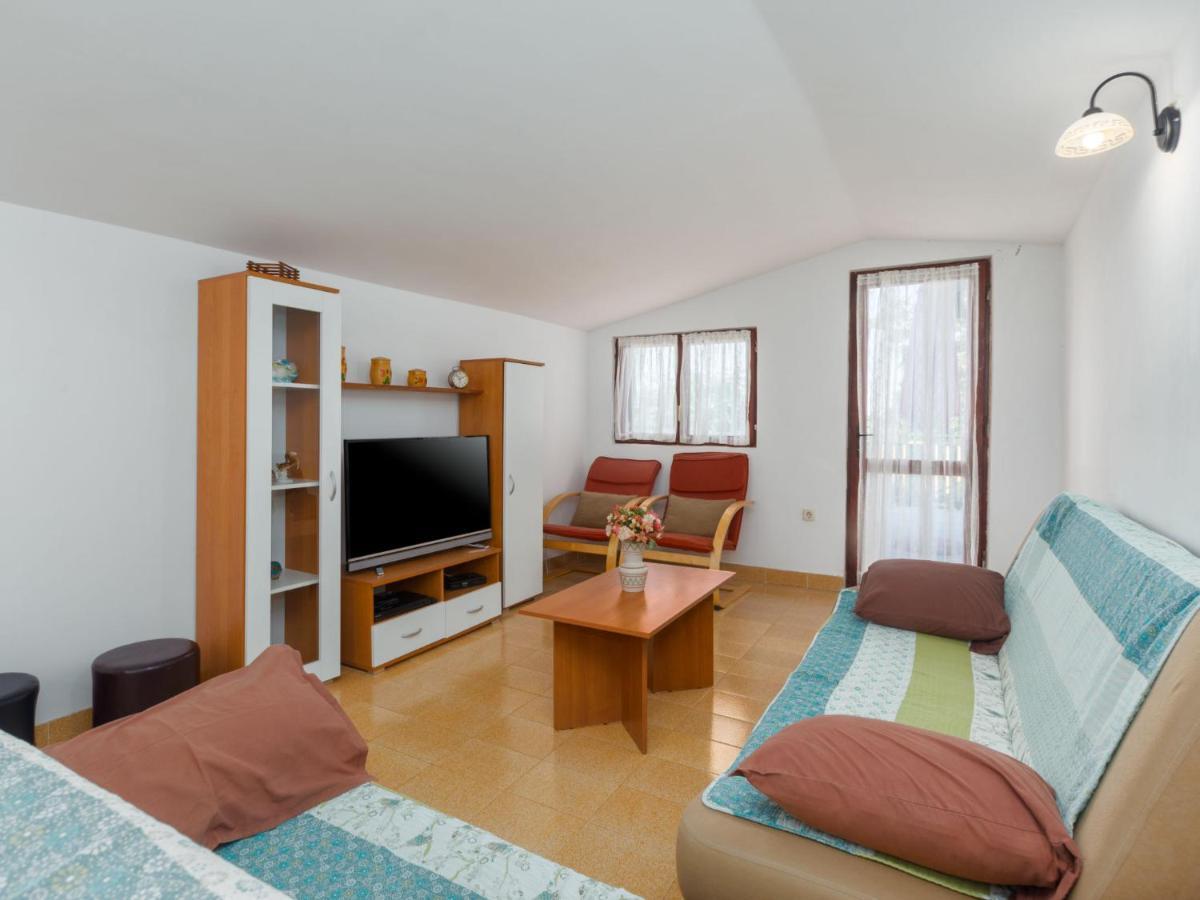 Apartment Linda - Uma210 By Interhome