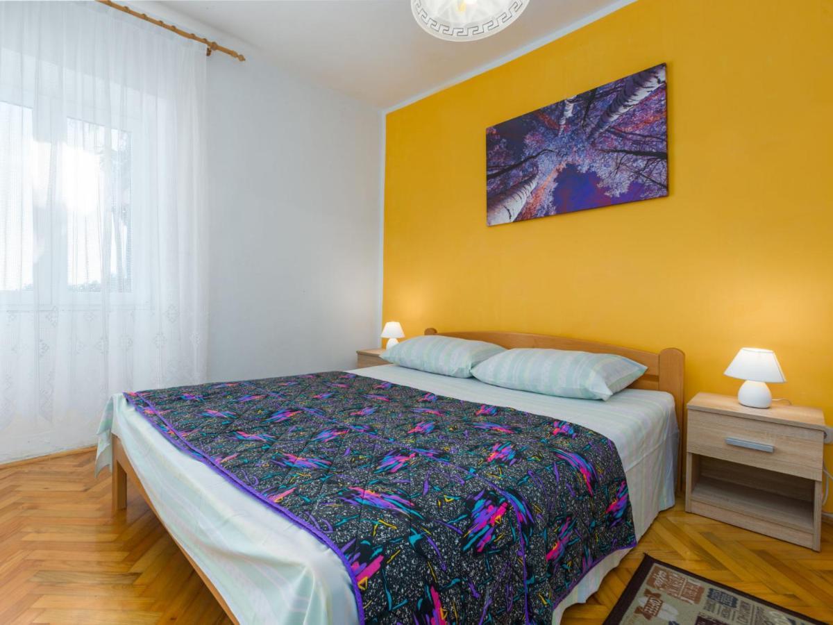 Apartment Linda - Uma210 By Interhome